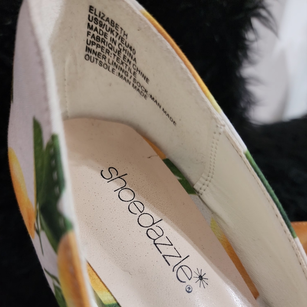 Shoe dazzle Lemon heels